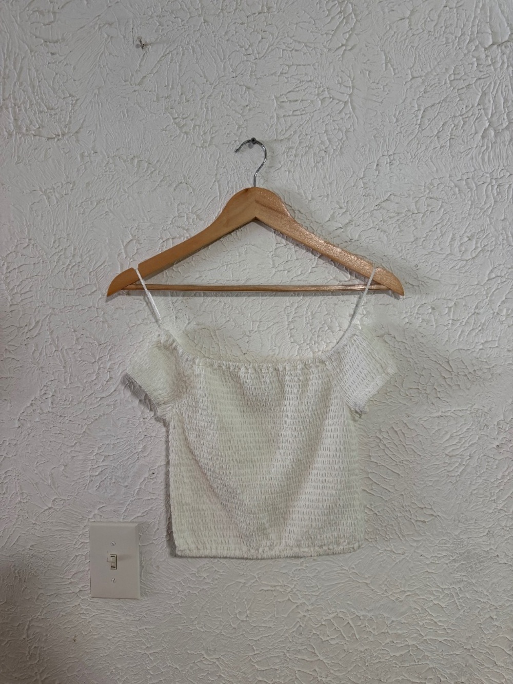 Streetwear Society White Smocked Off Shoulder Crop Top Size Small